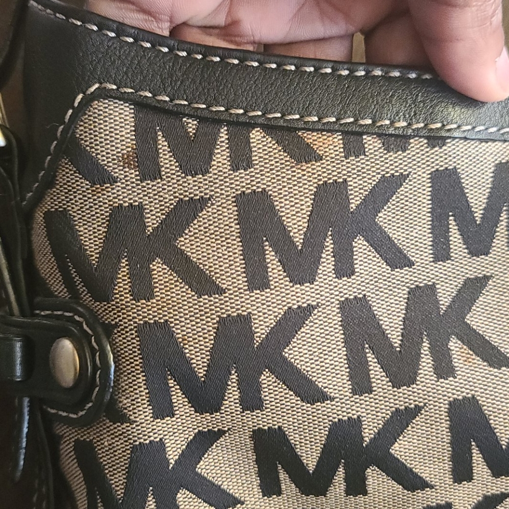 Handbag - Picture 3 of 7